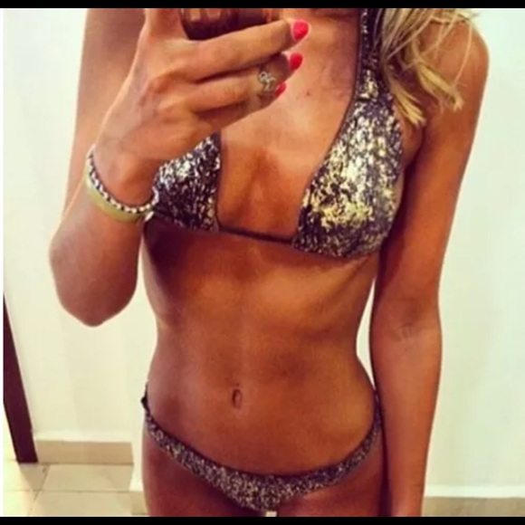 🌺 Sequin Bikini 🌺 - Picture 2 of 3